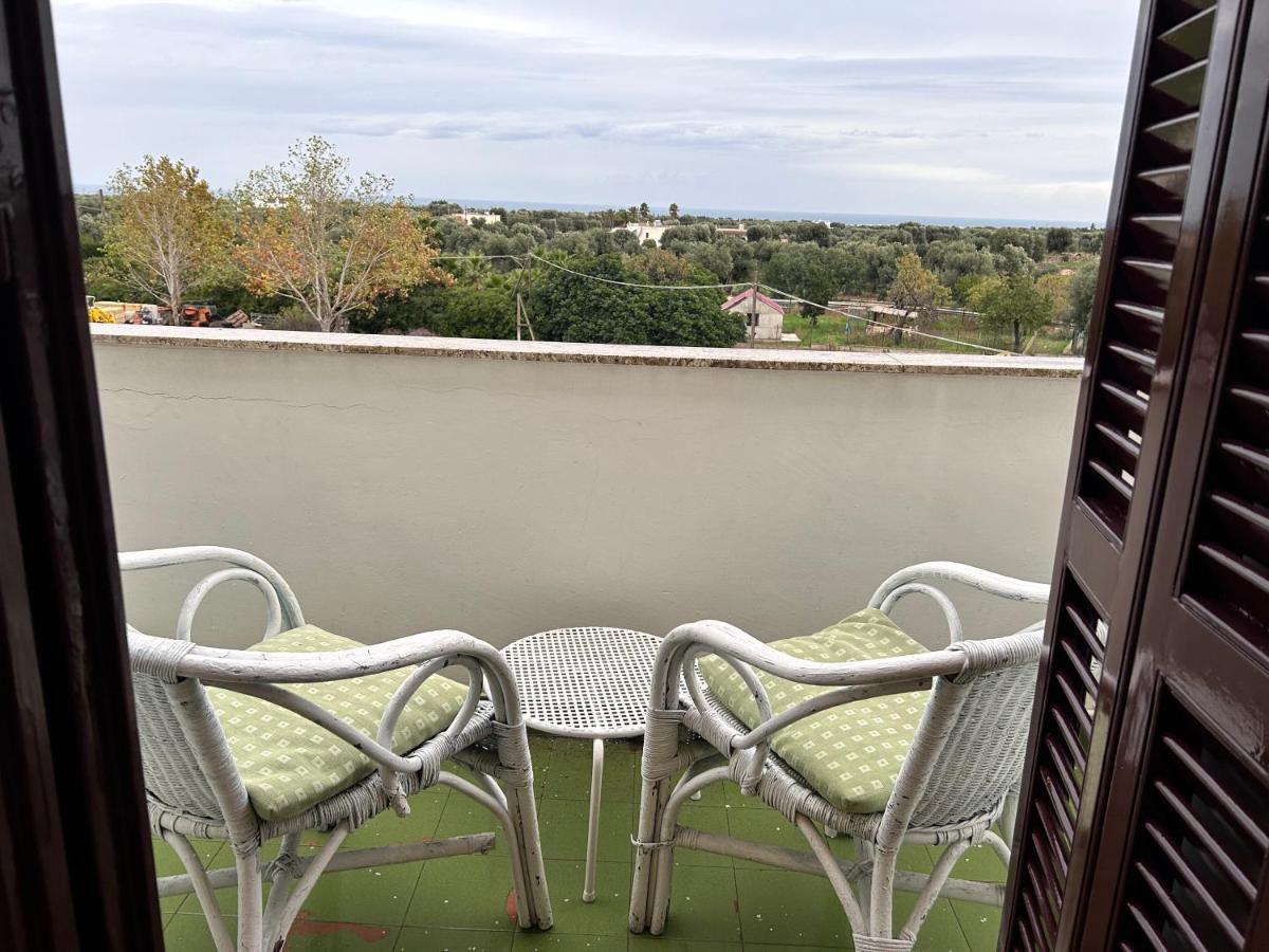 Casa Con Finestra Che Vede Il Mare Villa Fasano Exterior foto